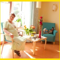 Ein Hospizgast in seinem Zimmer