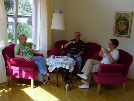 Teetied im Ostfriesensofa